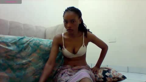 Snapshot of pretty253 chatting on May 2026 06:19:01 AM pretty253 online show from May 2026 06:19:01 AM