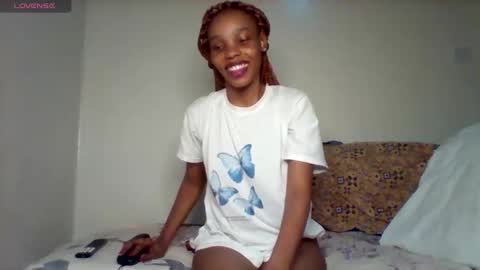 Snapshot of pretty253 chatting on May 2026 06:48:02 PM pretty253 online show from May 2026 06:48:02 PM