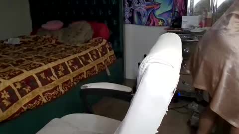 Yasmine pretty online show from December 2024 12:52:02 AM