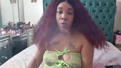 Yasmine pretty online show from January 2026 11:14:01 PM