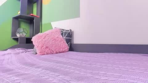 Lady vikki  online show from March 2026 05:57:01 AM