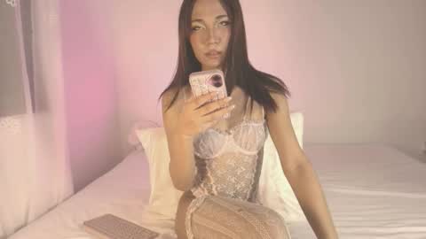 Snapshot of pretty_aerii chatting on March 2026 05:55:02 AM sarah online show from March 2026 05:55:02 AM