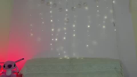 pretty_and_strong online show from October 2025 01:38:01 AM