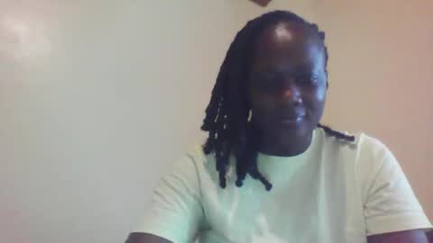 Snapshot of pretty_beib chatting on April 2026 04:24:01 AM Karol online show from April 2026 04:24:01 AM