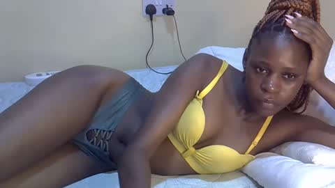 Snapshot of pretty_daniella chatting on February 2025 05:37:01 AM pretty_daniella online show from February 2025 05:37:01 AM