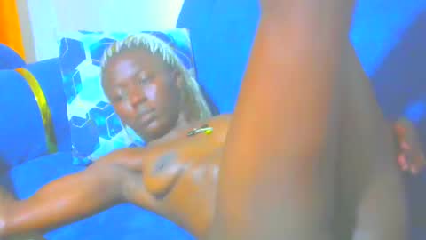 riri online show from February 2025 12:41:02 AM