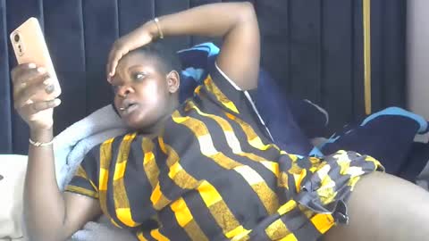 pretty_gaal online show from December 2024 07:05:01 AM