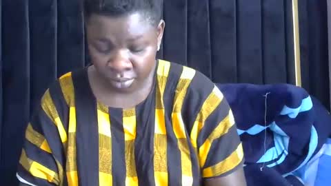 pretty_gaal online show from February 2025 06:36:01 AM