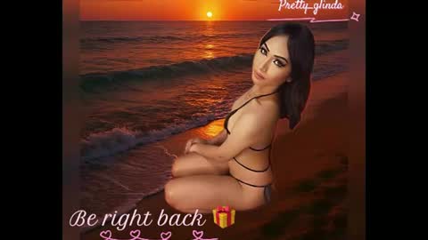 Snapshot of pretty_glinda chatting on July 2026 06:25:02 PM pretty_glinda online show from July 2026 06:25:02 PM
