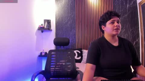pretty_honey22 online show from May 2026 09:34:01 PM
