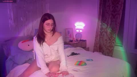 Sophie  online show from December 2024 03:43:01 AM