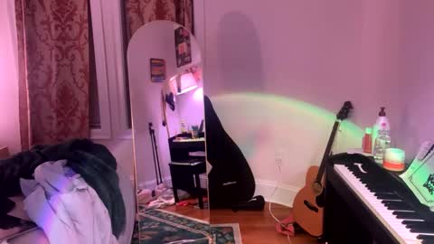 Sophie  online show from December 2024 05:17:01 AM