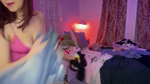 Sophie  online show from February 2025 01:05:02 AM