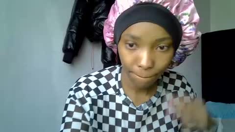 Snapshot of pretty_jazminee chatting on June 2026 06:11:01 AM pretty jazminee online show from June 2026 06:11:01 AM