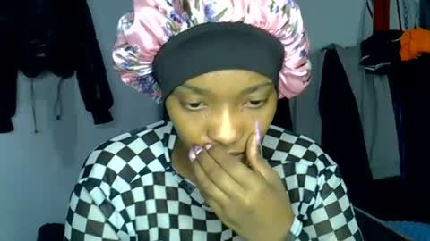 Snapshot of pretty_jazminee chatting on June 2026 05:19:02 PM pretty jazminee online show from June 2026 05:19:02 PM
