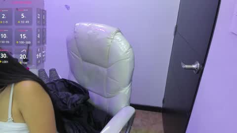 pretty online show from March 2026 11:38:02 AM