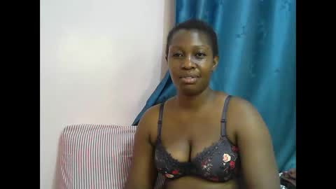 pretty_kylah online show from October 2025 06:58:01 PM