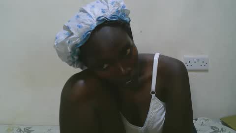 pretty_leila1 online show from February 2026 11:15:02 AM