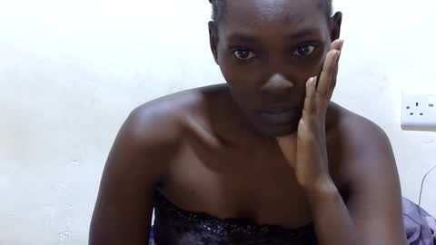 pretty_leila1 online show from March 2026 10:14:02 PM