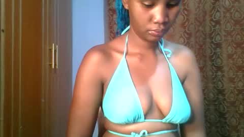 pretty_leilah online show from January 2026 01:53:02 AM