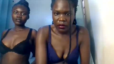 Snapshot of pretty_naya chatting on October 2025 03:34:02 AM naya online show from October 2025 03:34:02 AM