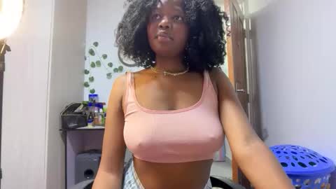 Pretty peaches online show from March 2026 07:21:02 PM