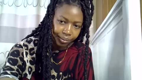 pretty_petite24 online show from January 2025 11:17:01 AM