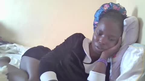 pretty_petite_ebony online show from January 2025 11:59:01 AM