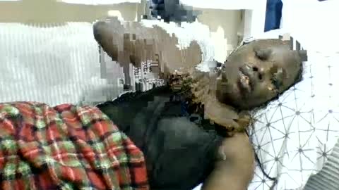 Snapshot of pretty_petite_ebony chatting on June 2026 01:03:01 AM pretty_petite_ebony online show from June 2026 01:03:01 AM