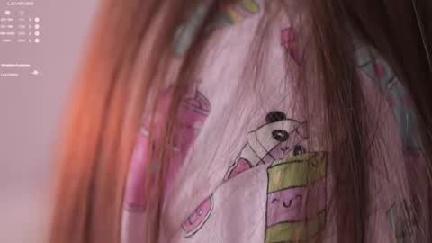 Elina online show from November 2025 09:41:02 AM