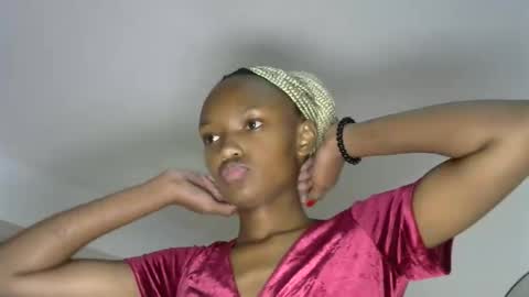 Pretty doll online show from November 2025 07:36:03 PM