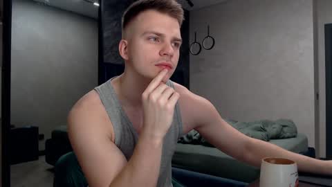 Snapshot of pretty_sweety chatting on December 2024 03:59:02 AM Justin online show from December 2024 03:59:02 AM