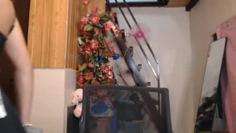 prettyallison_29 online show from March 2026 04:39:02 PM