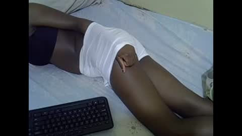 prettyalma online show from December 2024 09:08:02 PM