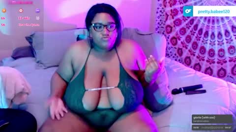 Snapshot of prettybabee120 chatting on December 2024 03:02:02 AM Miss Pretty online show from December 2024 03:02:02 AM