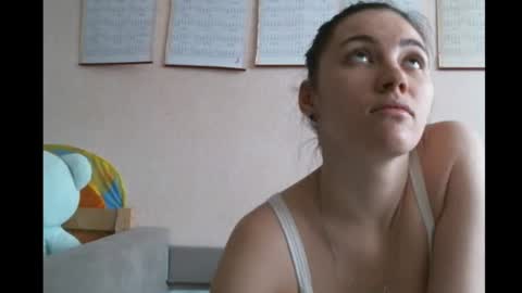 Bella online show from February 2025 12:01:02 PM