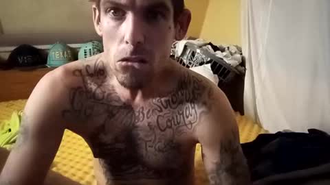 Snapshot of prettyboytatted69 chatting on December 2024 09:47:02 AM Prettyslangin69 FYPM online show from December 2024 09:47:02 AM