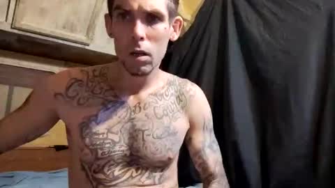 Snapshot of prettyboytatted69 chatting on February 2025 01:06:01 PM Prettyslangin69 FYPM online show from February 2025 01:06:01 PM