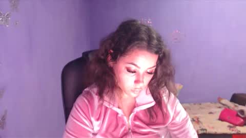 prettyjulliette online show from January 2025 07:00:02 PM