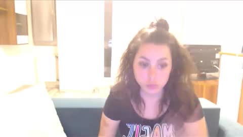 prettyjulliette online show from March 2025 07:06:01 PM