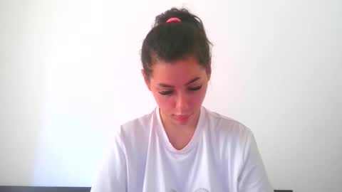 prettyjulliette online show from September 2025 01:02:02 PM