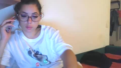 prettyjulliette online show from October 2025 01:50:01 AM