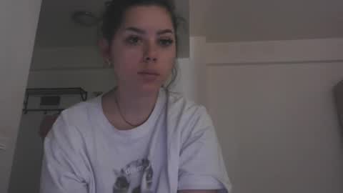 prettyjulliette online show from November 2025 10:47:02 AM