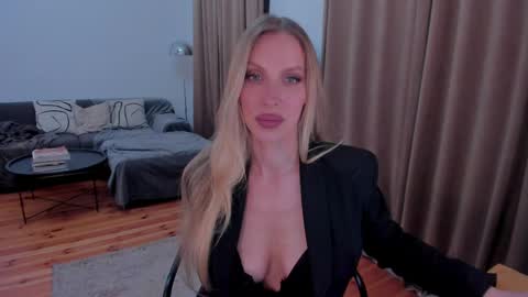 Eva online show from May 2026 11:45:02 PM