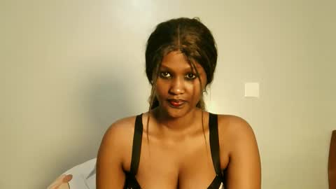 prettykeilaa online show from June 2026 06:46:02 PM