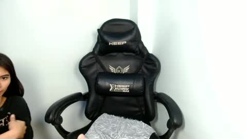 prettylittle_lady online show from June 2026 07:56:02 PM