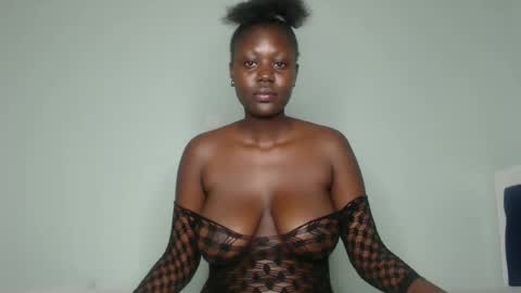 Lizzy online show from January 2025 06:49:01 PM