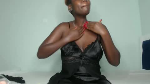 Lizzy online show from February 2025 08:01:01 AM