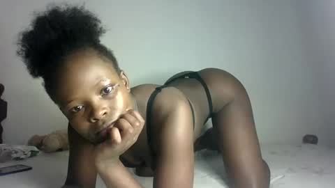 Snapshot of prettymelly_ chatting on February 2025 07:27:01 AM Melly online show from February 2025 07:27:01 AM