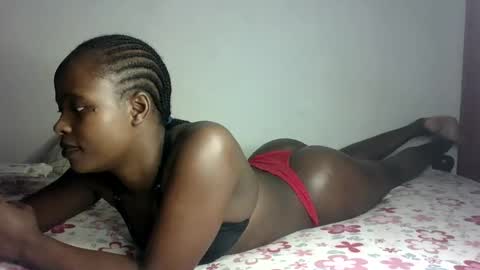 Snapshot of prettymelly_ chatting on February 2025 05:59:01 AM Melly online show from February 2025 05:59:01 AM